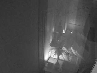 voyeurcam-casa-salsa-bathroom-12
