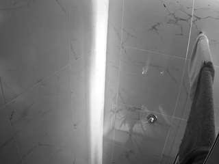 voyeurcam-casa-salsa-bathroom-12