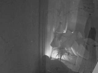 voyeurcam-casa-salsa-bathroom-12