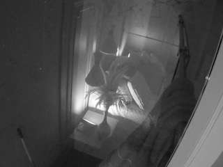 voyeurcam-casa-salsa-bathroom-12