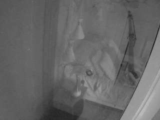 voyeurcam-casa-salsa-bathroom-12