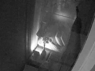 voyeurcam-casa-salsa-bathroom-12