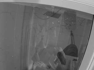 voyeurcam-casa-salsa-bathroom-12