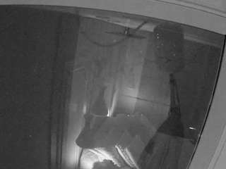 voyeurcam-casa-salsa-bathroom-12