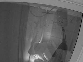 voyeurcam-casa-salsa-bathroom-12