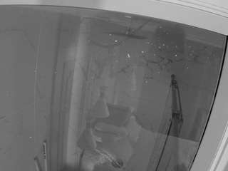 voyeurcam-casa-salsa-bathroom-12