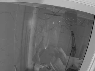 voyeurcam-casa-salsa-bathroom-12