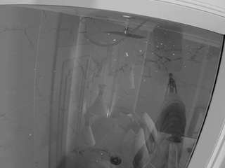 voyeurcam-casa-salsa-bathroom-12