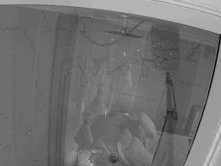 voyeurcam-casa-salsa-bathroom-12