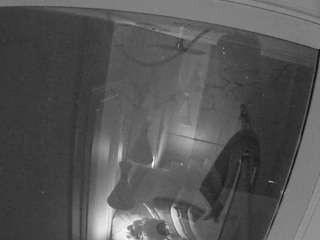 voyeurcam-casa-salsa-bathroom-12