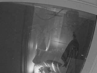 voyeurcam-casa-salsa-bathroom-12