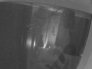 voyeurcam-casa-salsa-bathroom-12