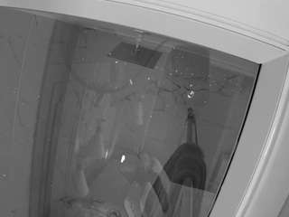 voyeurcam-casa-salsa-bathroom-12