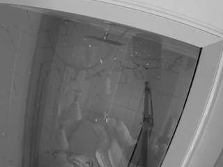 voyeurcam-casa-salsa-bathroom-12