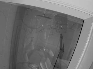 voyeurcam-casa-salsa-bathroom-12