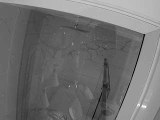 voyeurcam-casa-salsa-bathroom-12