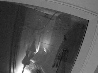 voyeurcam-casa-salsa-bathroom-12