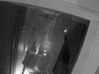 voyeurcam-casa-salsa-bathroom-12