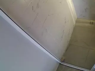 voyeurcam casa salsa bathroom 12's Live Sex Cam Show