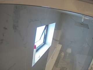 voyeurcam-casa-salsa-bathroom-13 webcam model