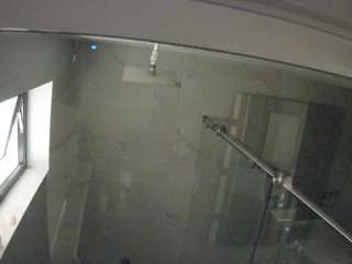 voyeurcam-casa-salsa-bathroom-13