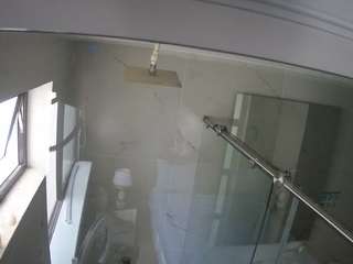 voyeurcam-casa-salsa-bathroom-13