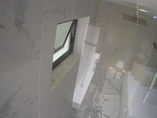 voyeurcam-casa-salsa-bathroom-13