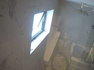 voyeurcam-casa-salsa-bathroom-13