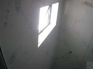 voyeurcam-casa-salsa-bathroom-13