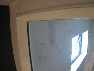voyeurcam-casa-salsa-bathroom-13