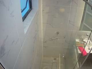 voyeurcam-casa-salsa-bathroom-13
