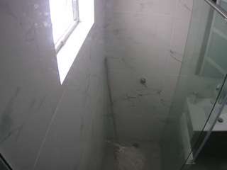 voyeurcam-casa-salsa-bathroom-13