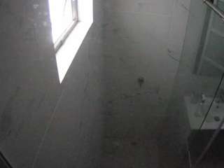 voyeurcam-casa-salsa-bathroom-13