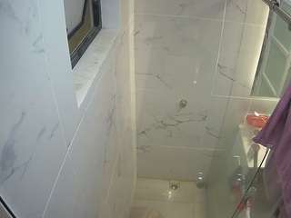 voyeurcam-casa-salsa-bathroom-13