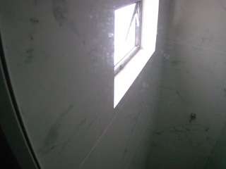 voyeurcam-casa-salsa-bathroom-13
