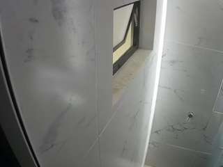 voyeurcam-casa-salsa-bathroom-13