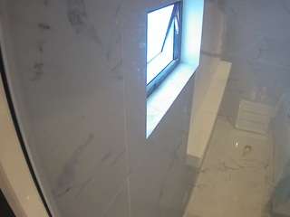 voyeurcam-casa-salsa-bathroom-13