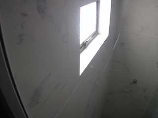 voyeurcam-casa-salsa-bathroom-13