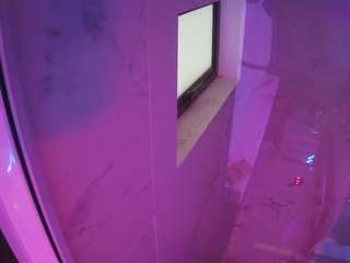 voyeurcam-casa-salsa-bathroom-13