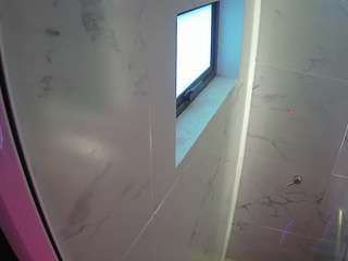 voyeurcam-casa-salsa-bathroom-13