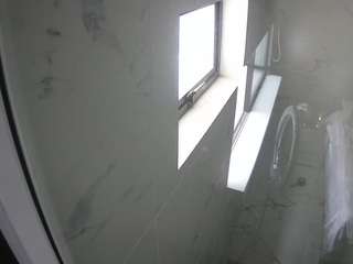 voyeurcam-casa-salsa-bathroom-13