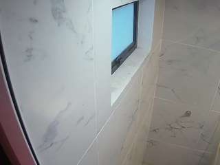 voyeurcam-casa-salsa-bathroom-13