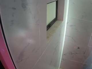 voyeurcam-casa-salsa-bathroom-13