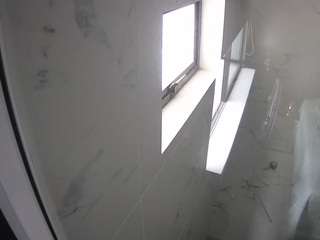 voyeurcam-casa-salsa-bathroom-13