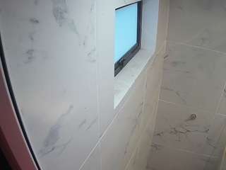 voyeurcam-casa-salsa-bathroom-13