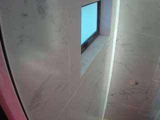 voyeurcam-casa-salsa-bathroom-13
