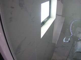 voyeurcam-casa-salsa-bathroom-13