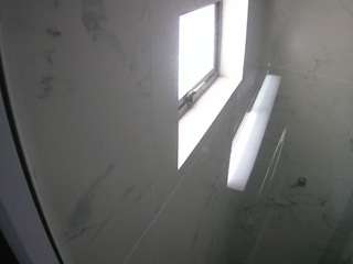 voyeurcam-casa-salsa-bathroom-13