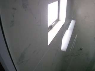 voyeurcam-casa-salsa-bathroom-13