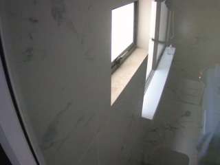 voyeurcam-casa-salsa-bathroom-13